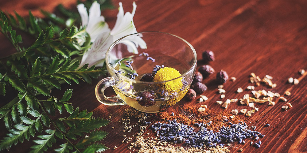 fresh tea and tea flowers