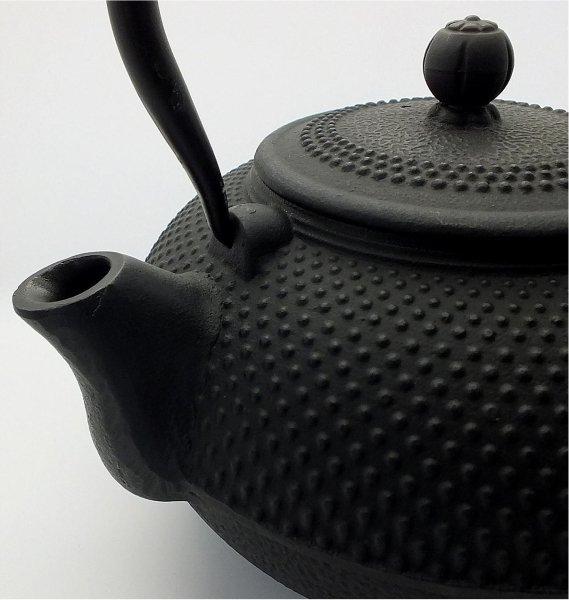 teeblume gusseiserne Teekanne Arare, 1,6 Liter, mit Sieb, schwarz